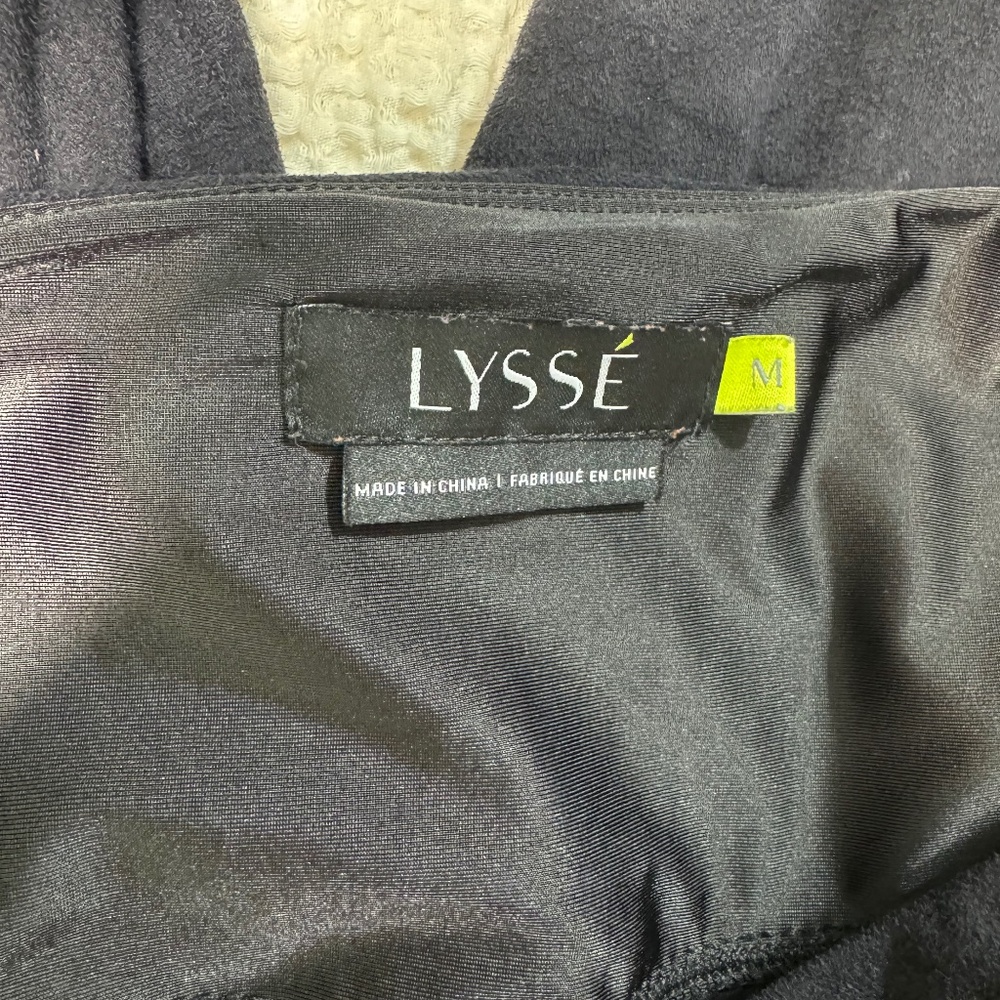 HIGH WAISTED LYSSÉ SUEDE LEGGINGS SIZE MEDIUM